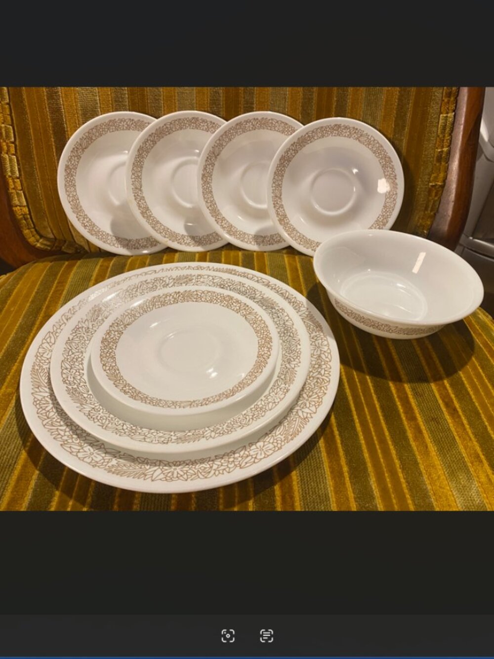 Vintage Corelle by Corningware Woodland Brown 8-Piece Dishware Set